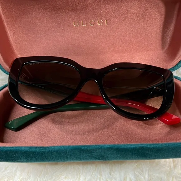 Gucci sunglasses - Picture 2 of 4